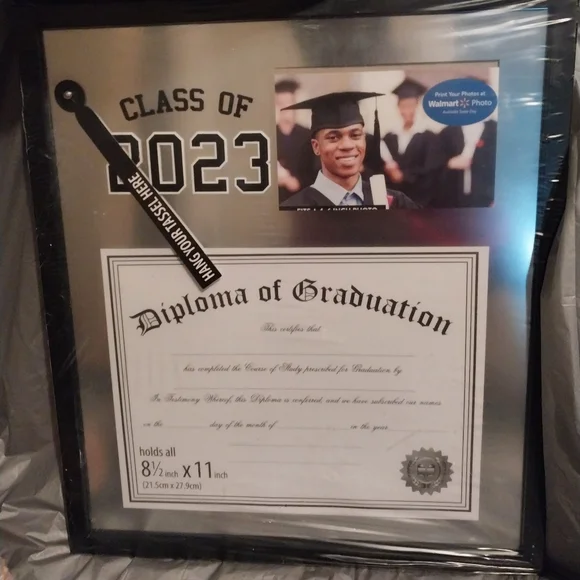 Graduation Set - Picture 4 of 5